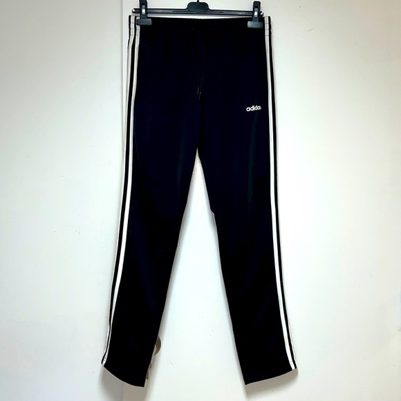 NWOT ADIDAS ESSENTIALS WARM-UP 3-STRIPES TRACK PANTS IN BLACK - Picture 1 of 6